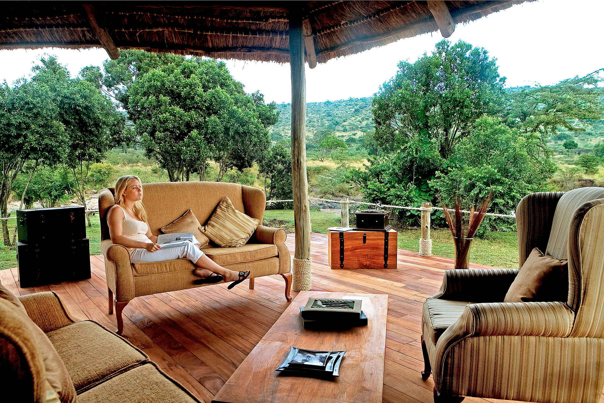 Karen Blixen Camp, Mara North Conservancy, Mara River, Massai, Massai Mara, Lounge, Veranda, Afrikarma Safaris, Afrikarma Safaris - Wildnis. Hautnah., Afrikarma.de