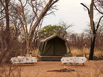 nXamaseri Island Lodge: Das Sleep-Out Camp nXamaseri Island Lodge: Das Sleep-Out Camp