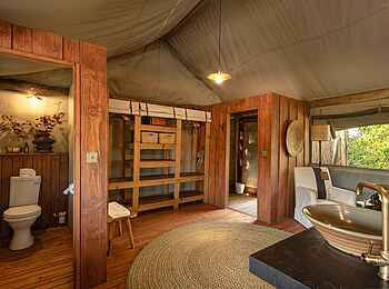 Sable Alley Camp: Familienzelt Badezimmer