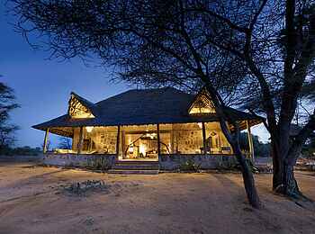 Saruni Rhino: Ansicht am Abend Saruni Rhino: Ansicht am Abend