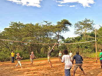 Musangano Lodge: Gemeinsames Volleyball