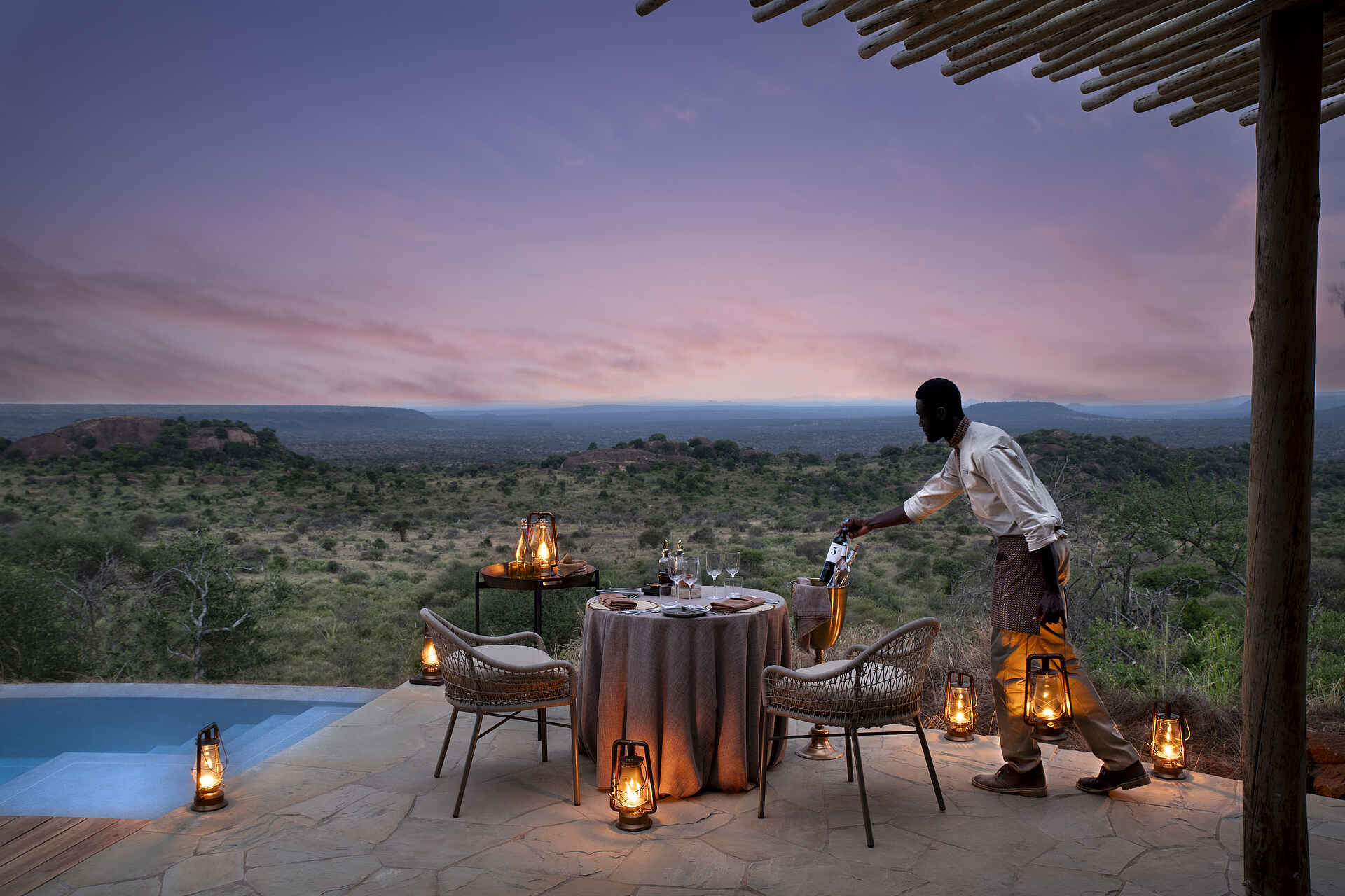 andBeyond Suyian Lodge: Dinner auf der Terrasse