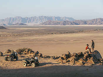 Little Kulala Lodge: Quadtour durch den Namib Naukluft Park Little Kulala Lodge: Quadtour durch den Namib Naukluft Park
