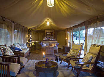 Ronjo Camp: Beleuchtetes  Loungezelt