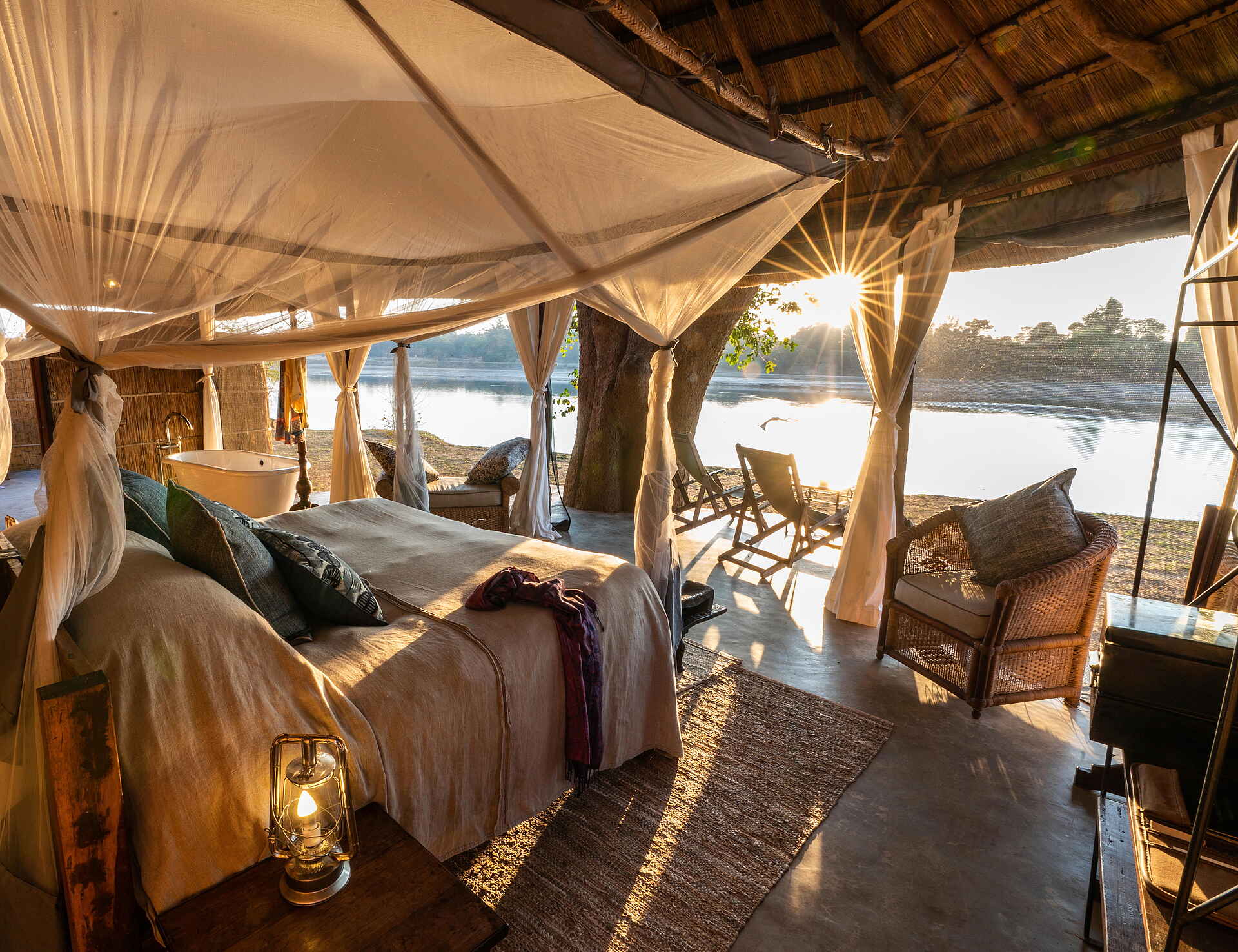 afrikarma, Afrikarma Safaris, Afrikarma Safaris. Wildnis. Hautnah., afrikarma.de, Bush Camp, Luangwa, Luxus, Mchenja, Nachhhaltigkeit, Safari, Sambia, South Luangwa National Park, Time + Tide, Time + Tide Africa, Time + Tide Mchenja, Walking Safari, Weite, Wildnis, Wildtiere, Gästeunterkünfte