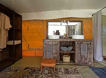 Naona Moru Camp: Bad