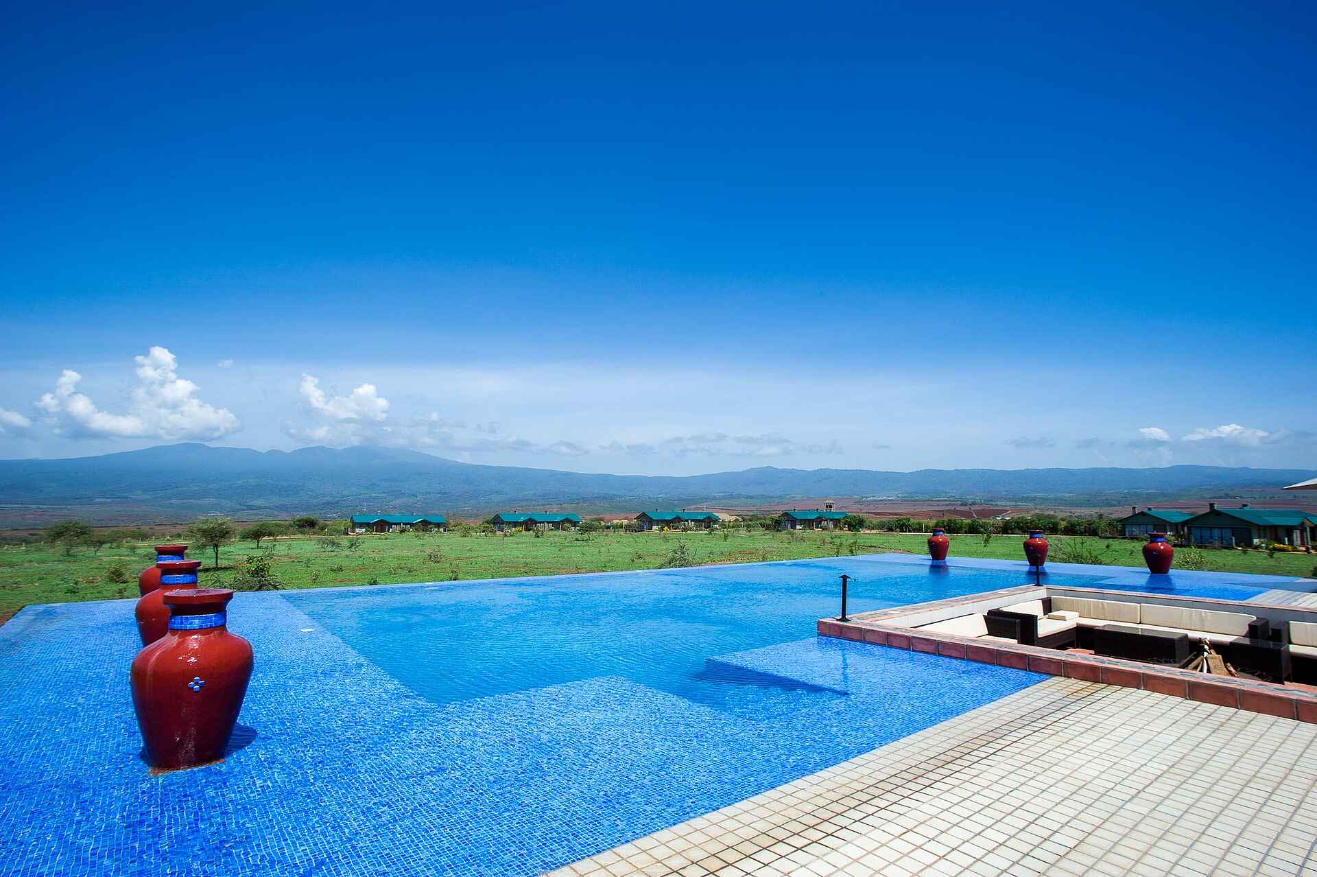 Ngorongoro O'ldeani Mountain Lodge: Infinity Pool