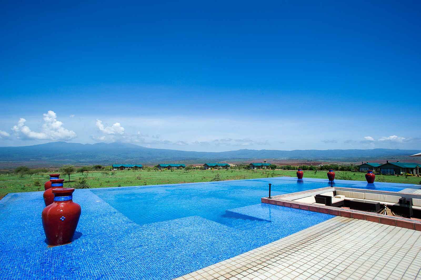 Ngorongoro O'ldeani Mountain Lodge: Infinity Pool Ngorongoro O'ldeani Mountain Lodge: Infinity Pool