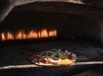 Qorokwe Camp: Pizzaofen