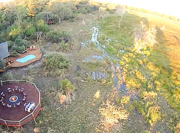 Rra Dinare Camp: Hauptgebäude mit Pool und Boma