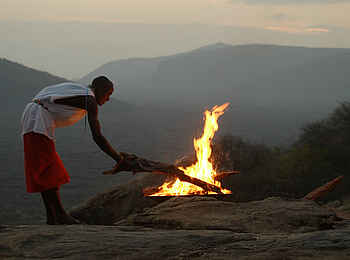 Saruni Samburu: Lagerfeuer