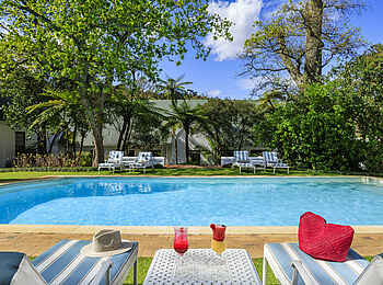 The Cellars-Hohenort Hotel & Spa: Am Pool The Cellars-Hohenort Hotel & Spa: Am Pool