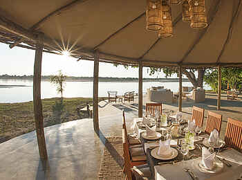 Three Rivers Camp: Gedeckter Tisch