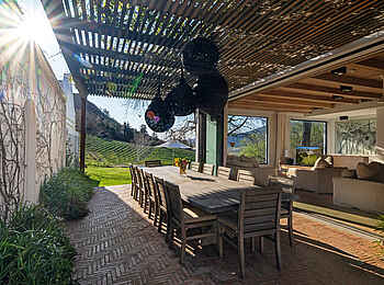 Mont Rochelle Hotel and Vineyard: Manor House Speisebereich außen