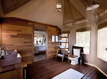 One Nature Nyaruswiga: Badezimmer mit WC