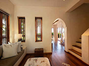 Qambani Luxury Resort: Plantation Villa Lounge