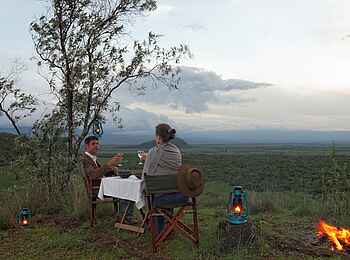 Sleeping Warrior Lodge: Lagerfeuer und Panoramaaussicht Sleeping Warrior Lodge: Lagerfeuer und Panoramaaussicht