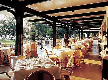 The Royal Livingstone: Abendessen auf der Veranda The Royal Livingstone: Abendessen auf der Veranda