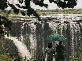Zambezi Sands Luxury Tented Camp: Blick auf die Fälle