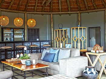 Thanda Tented Camp: Lounge- und Barbereich Thanda Tented Camp: Lounge- und Barbereich