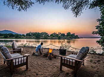 Time + Tide Chongwe Suites: Lagerfeuer mit Blick auf Chongwe und Sambesi