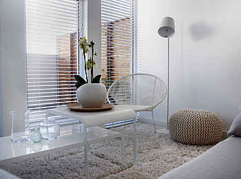 Swakopmund Luxury Suites: Family Suite Coffee Table