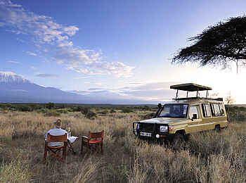 Elerai Camp: Ein Sundowner Elerai Camp: Ein Sundowner