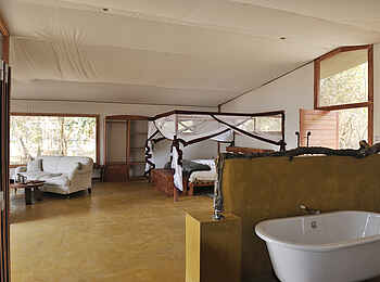 Potato Bush Camp: Blick in ein Zelt Potato Bush Camp: Blick in ein Zelt