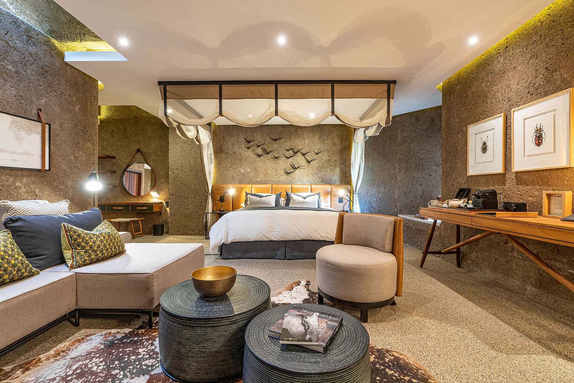 Sabi Sabi Earth Lodge: Lux Suite Schlafzimmer Sabi Sabi Earth Lodge: Lux Suite Schlafzimmer