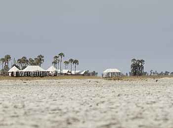 San Camp: Blick aufs Hauptzelt