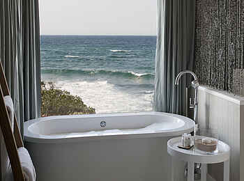 White Pearl Resorts: Bad mit Aussicht