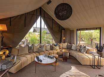 Gomoti Plains Camp: Lounge