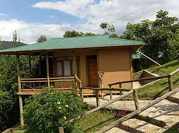 Ichumbi Gorilla Lodge: Zugang zu einem Cottages