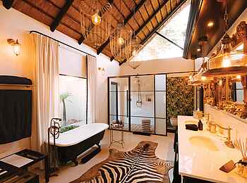 King's Camp: Badewanne der Luxury Suite King's Camp: Badewanne der Luxury Suite