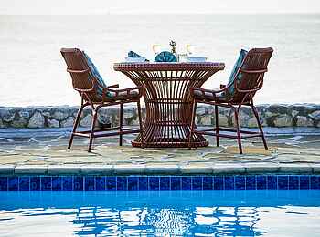 Anantara Medjumbe Island Resort: Pool-side Dining