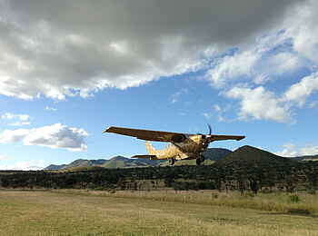 Campi ya Kanzi Lodge: Im Anflug Campi ya Kanzi Lodge: Im Anflug