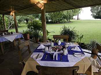 Chintheche Inn: Gedeckter Tisch Chintheche Inn: Gedeckter Tisch