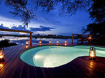 Lagoon Camp: Laternen am Pool Lagoon Camp: Laternen am Pool