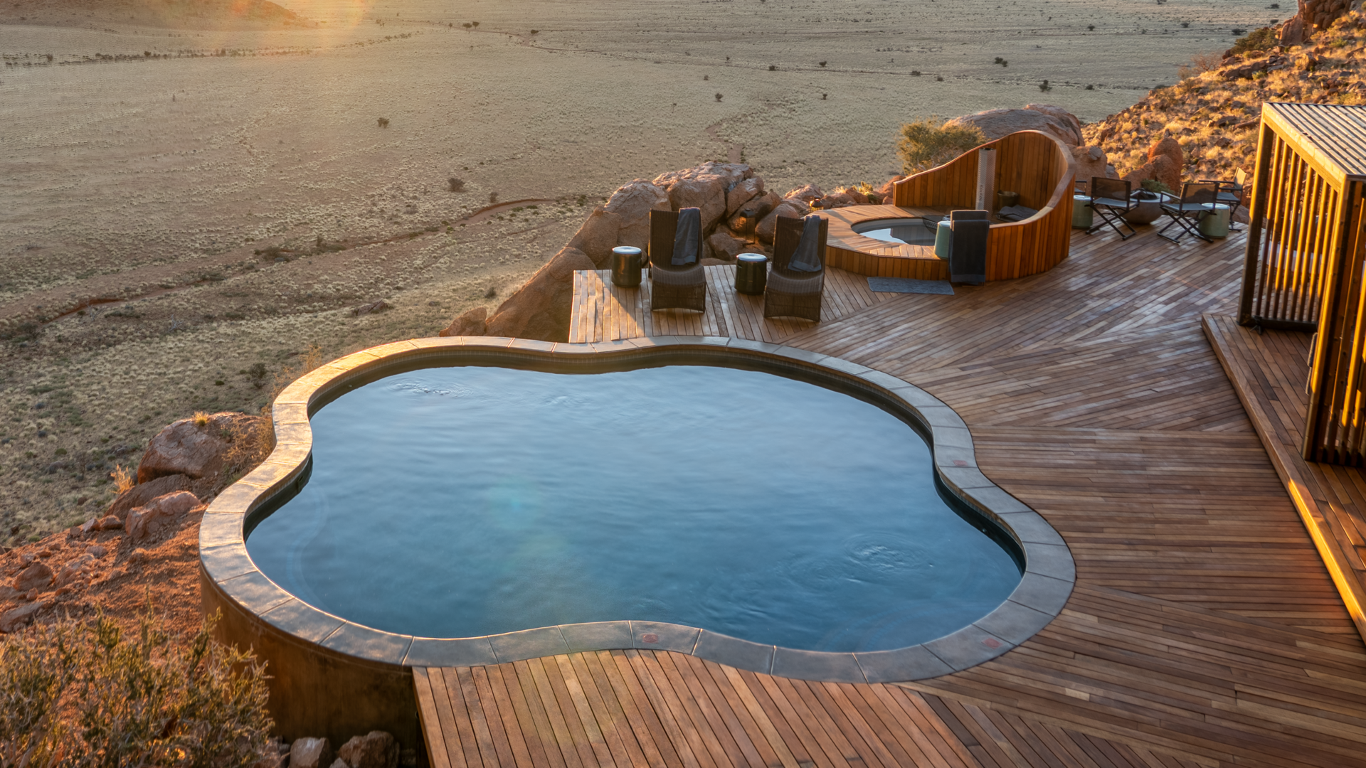 Luna Namib Collection: Der Pool Luna Namib Collection: Der Pool