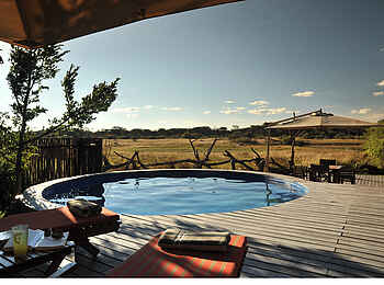 The Hide: Pool vor dem Wasserloch The Hide: Pool vor dem Wasserloch