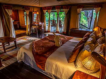 Tipilikwani Mara Camp: Luxury Tent Bett