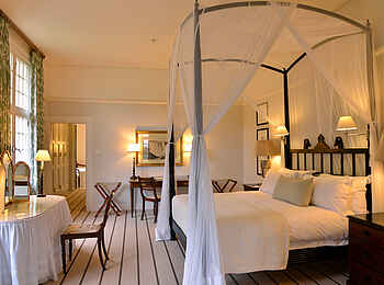 Victoria Falls Hotel: Blick in ein Schlafzimmer