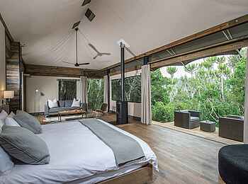 Kariega Settlers Drift Lodge: Schlafzimmer mit offener Front