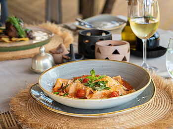 Magashi Camp: Das Mittagessen frisch serviert