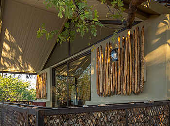 Taleni Etosha Village: Balkon eines Chalets Taleni Etosha Village: Balkon eines Chalets