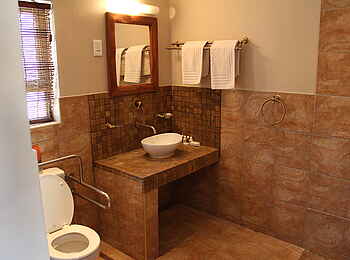 Halali Camp: Bad Halali Camp: Bad