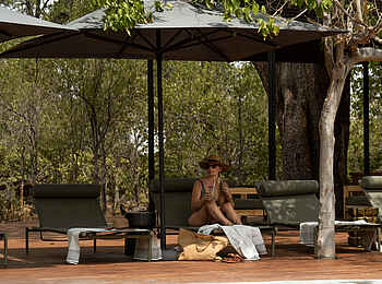 Kiri Camp: Die Pool Lounge Kiri Camp: Die Pool Lounge