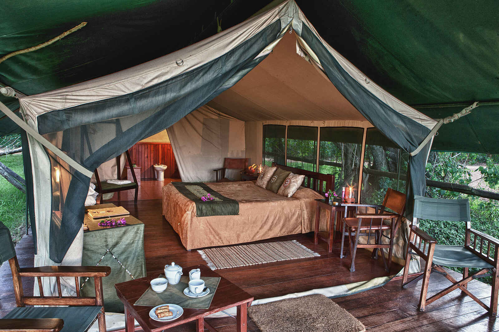 Little Governors' Camp: Blick ins Zelt Little Governors' Camp: Blick ins Zelt