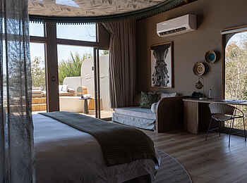 Victoria Falls River Lodge - Malachite Luxury Tented Suites: Geräumige Suite mit Schreibtisch Victoria Falls River Lodge - Malachite Luxury Tented Suites: Geräumige Suite mit Schreibtisch