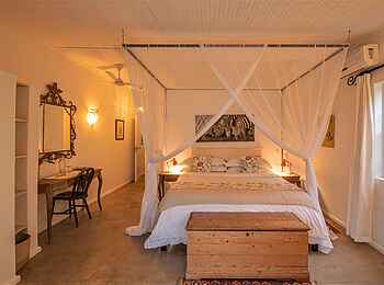 The River Farmhouse: Schlafzimmer